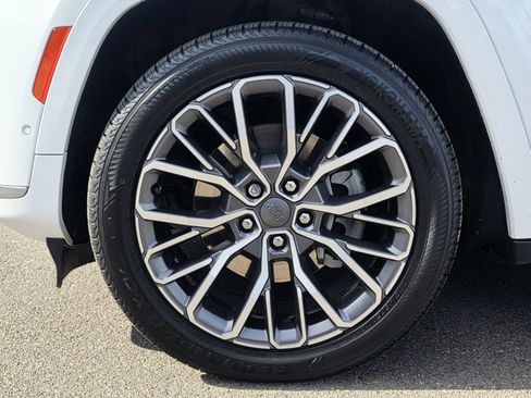 Certified 2023 Jeep Grand Cherokee L Summit image 9