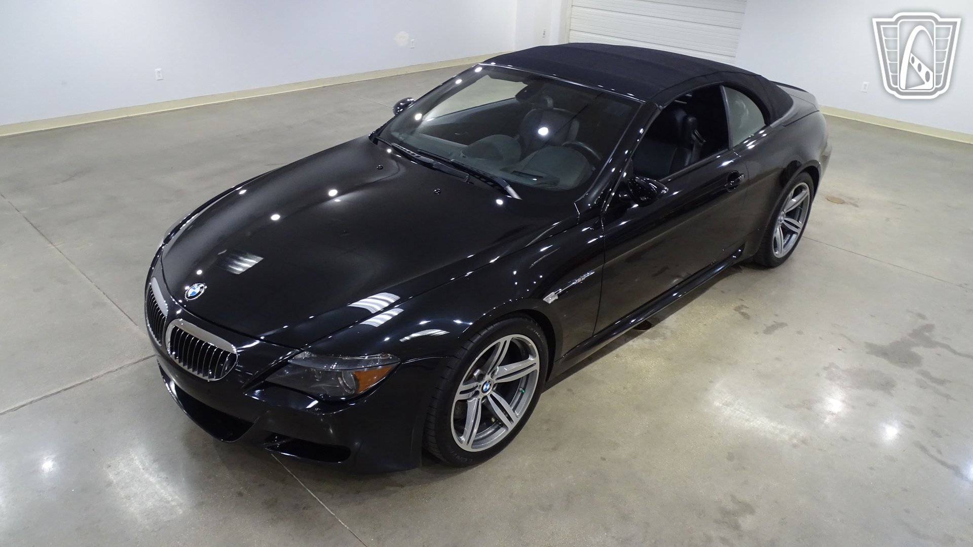 Used 2007 BMW M6 Convertible RWD image 2