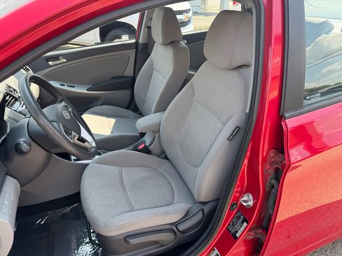 Used 2013 Hyundai Accent GLS w/ Premium Pkg image 11