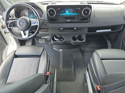 Used 2020 Mercedes-Benz Sprinter 3500 w/ Premium Plus Package image 5