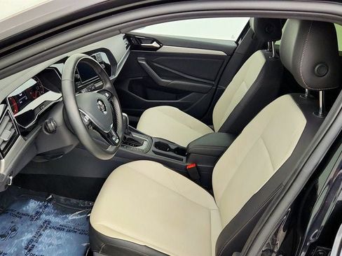 Used 2021 Volkswagen Jetta R-Line w/ R-Line Cold Weather Package FWD image 19