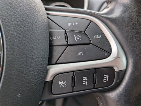 Certified 2021 Jeep Compass Limited image 18