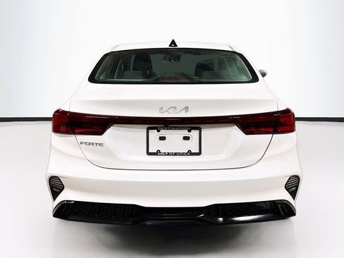 Used 2024 Kia Forte LXS w/ LXS Technology Package image 6