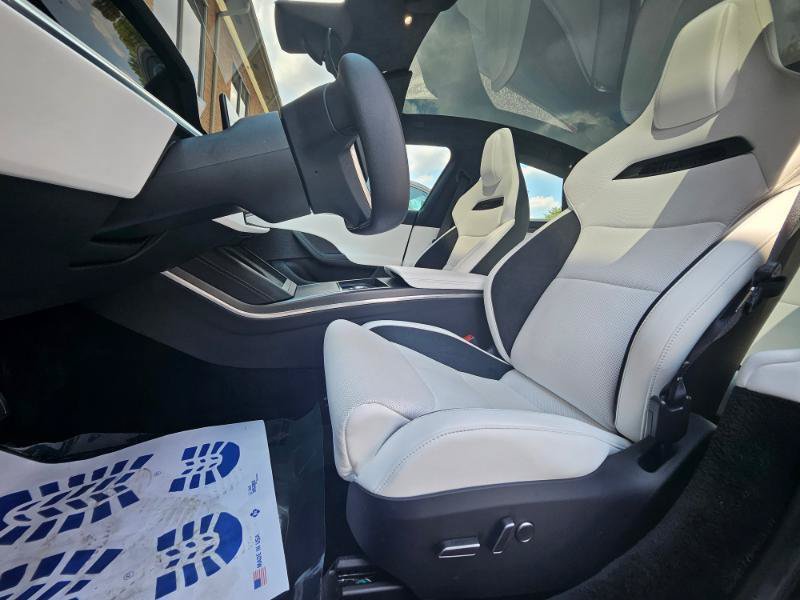 Used 2025 Tesla Model S Plaid AWD/4WD image 37