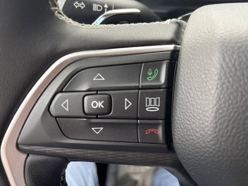 Used 2023 Jeep Grand Cherokee L Laredo w/ Luxury Tech Group I image 21