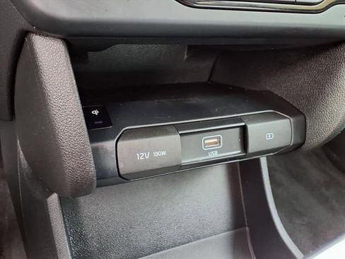 Used 2022 Kia Niro EX image 23