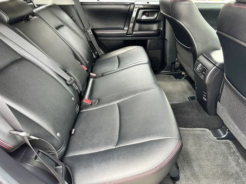 Used 2016 Toyota 4Runner Trail Premium AWD/4WD image 18