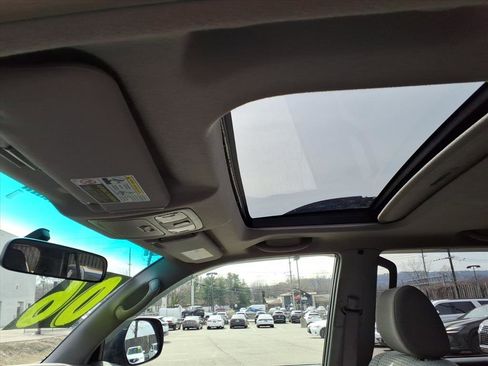 Used 2006 Toyota 4Runner SR5 image 11