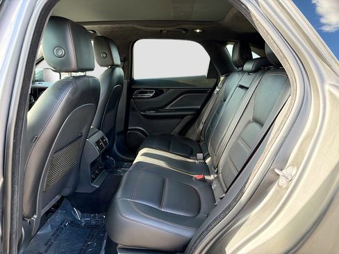 Used 2020 Jaguar F-PACE Prestige image 21