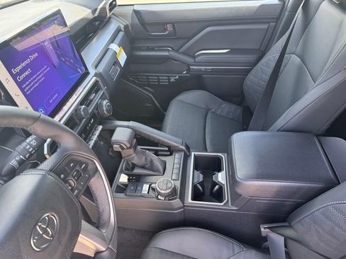 New 2026 Toyota 4Runner TRD Off-Road Premium AWD/4WD image 10