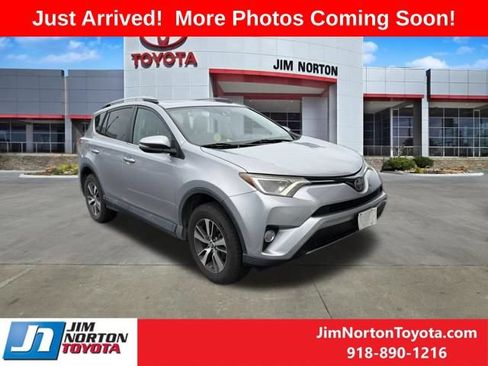 Used 2018 Toyota RAV4 XLE w/ Plus Extra Value Package FWD image 1