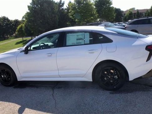 New 2026 Kia K5 LXS image 8