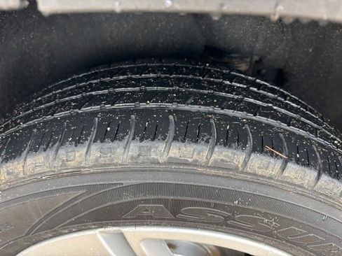 Used 2018 GMC Terrain SLE w/ Driver Convenience Package image 12