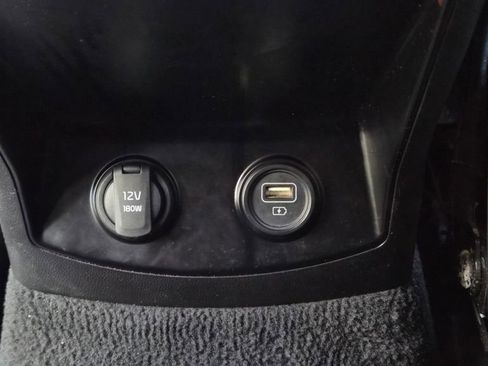 Certified 2023 Kia Sorento LX image 17