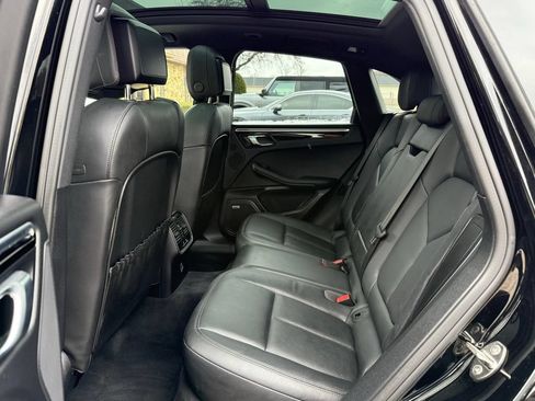 Used 2020 Porsche Macan S AWD/4WD image 17