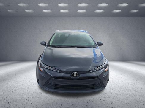 Used 2024 Toyota Corolla LE FWD image 2
