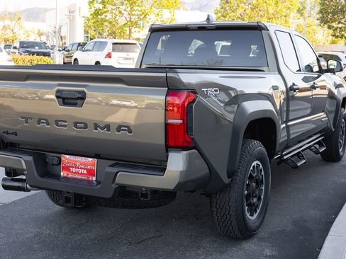 New 2026 Toyota Tacoma TRD Off-Road AWD/4WD image 5