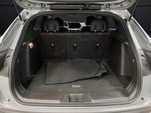 Used 2024 Chevrolet Trax RS w/ Sunroof Package image 15