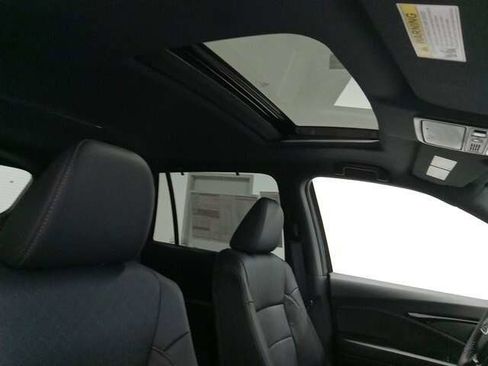 Used 2023 Honda Passport Elite image 12