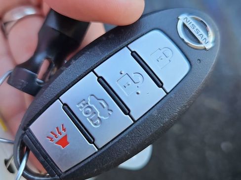 Used 2023 Nissan Sentra SV image 34
