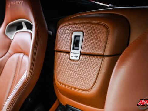 Used 2014 SRT Viper GTS w/ GTS Laguna Interior Package RWD image 75