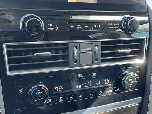 Used 2024 INFINITI QX80 Luxe image 28