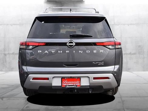 New 2025 Nissan Pathfinder Platinum image 6