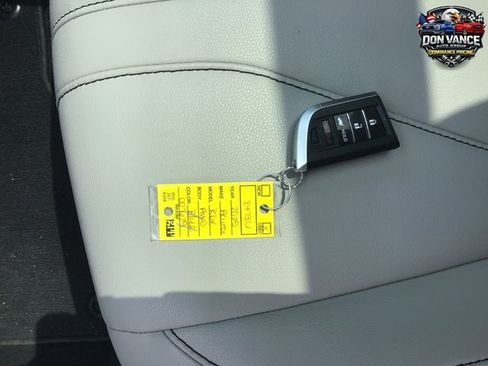 Used 2025 Acura RDX SH-AWD image 29