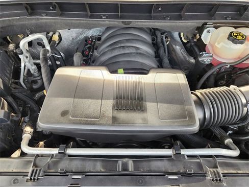 Used 2019 GMC Sierra 1500 SLE w/ SLE Value Package image 9