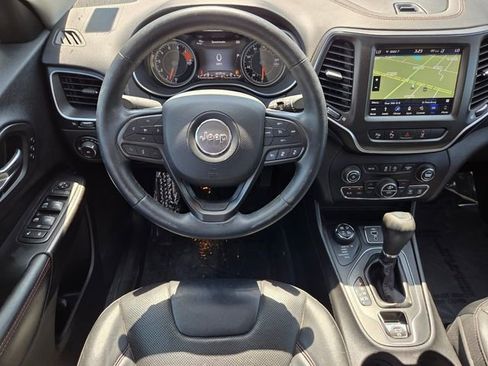 Certified 2019 Jeep Cherokee Trailhawk AWD/4WD image 17
