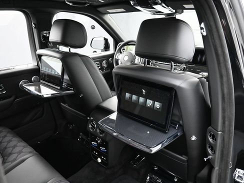New 2027 Rolls-Royce Cullinan Black Badge AWD/4WD image 30