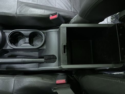 Used 2008 Jeep Wrangler Unlimited Rubicon w/ PWR Convenience Group image 23