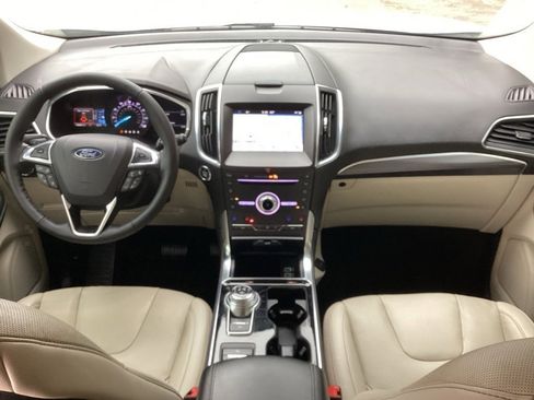 Used 2019 Ford Edge Titanium w/ Equipment Group 301A image 40