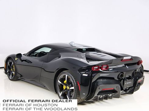 Used 2022 Ferrari SF90 Stradale . image 2