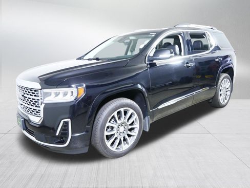 Certified 2022 GMC Acadia Denali w/ Denali Ultimate Package AWD/4WD image 3