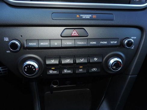 Used 2022 Kia Sportage Nightfall Edition image 23