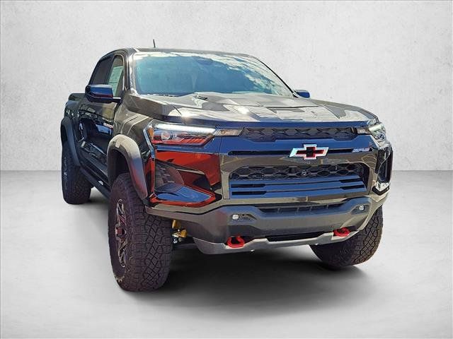 New 2026 Chevrolet Colorado ZR2 w/ Technology Package AWD/4WD image 6
