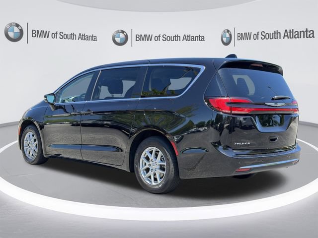 Used 2024 Chrysler Pacifica Touring-L FWD image 24
