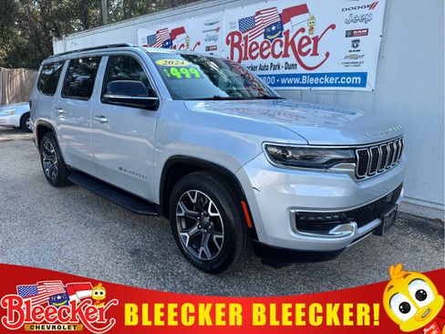 Used 2024 Jeep Wagoneer Series III AWD/4WD image 1