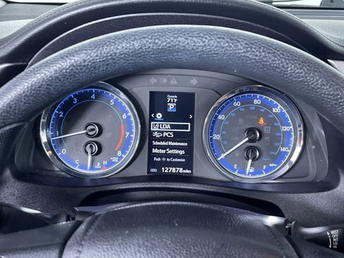 Used 2017 Toyota Corolla XLE w/ Carpet Mat Package (TMS) image 17