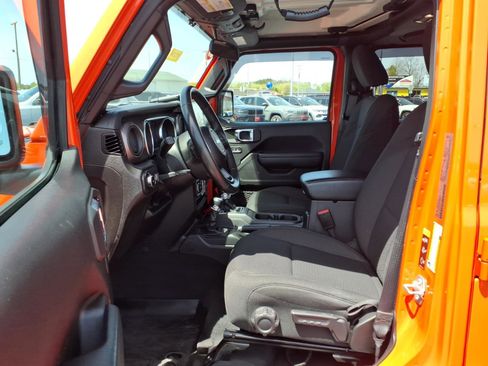 Used 2023 Jeep Wrangler Unlimited Sport AWD/4WD image 10