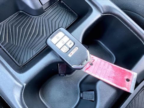 Used 2019 Honda CR-V EX image 14