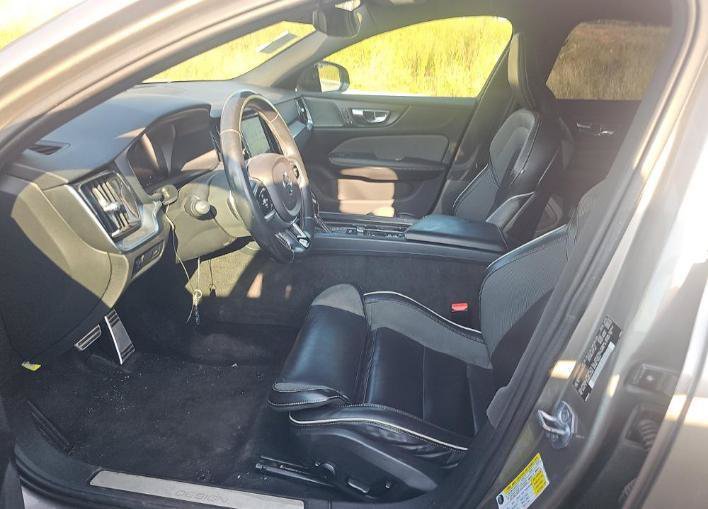 Used 2019 Volvo S60 T5 R-Design FWD image 8