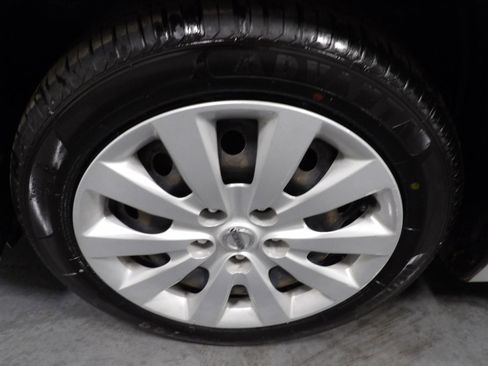 Used 2018 Nissan Sentra S FWD image 18