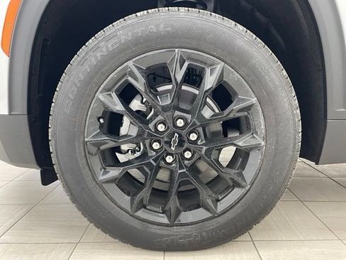 New 2026 Chevrolet Traverse LT w/ Midnight/Sport Edition AWD/4WD image 7