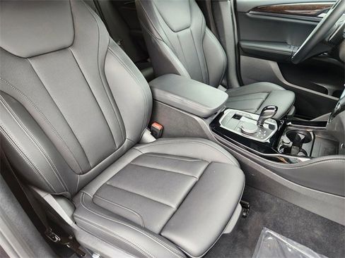 Used 2024 BMW X4 xDrive30i image 21