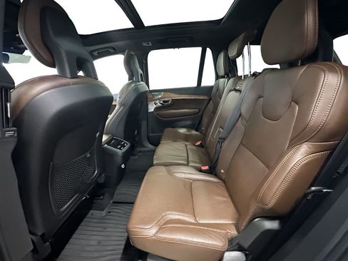 Used 2018 Volvo XC90 T6 Inscription w/ Convenience Package image 16