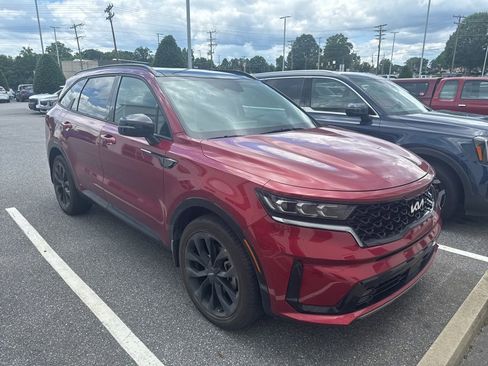 Used 2023 Kia Sorento SX FWD image 2