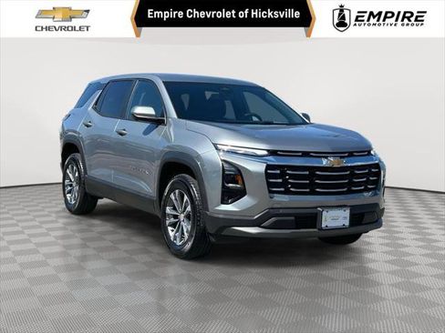 Used 2025 Chevrolet Equinox LT w/ Safety and Technology Package image 1