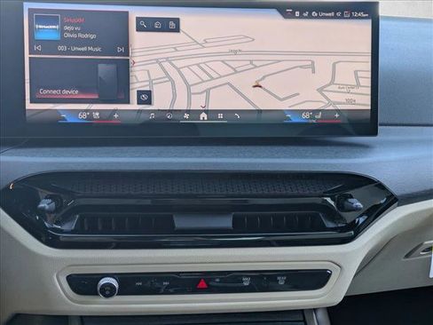 New 2026 BMW 330i Sedan w/ M Sport Package image 12